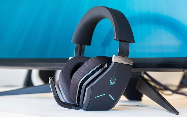 alienware wireless headphones for gaming